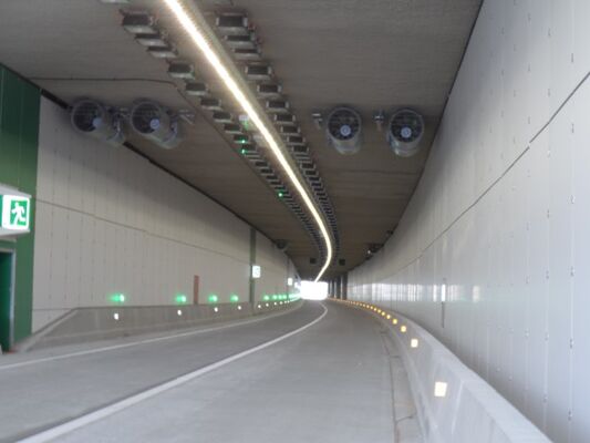 Brandveiligheid R11 Deurne tunnelweg installatie